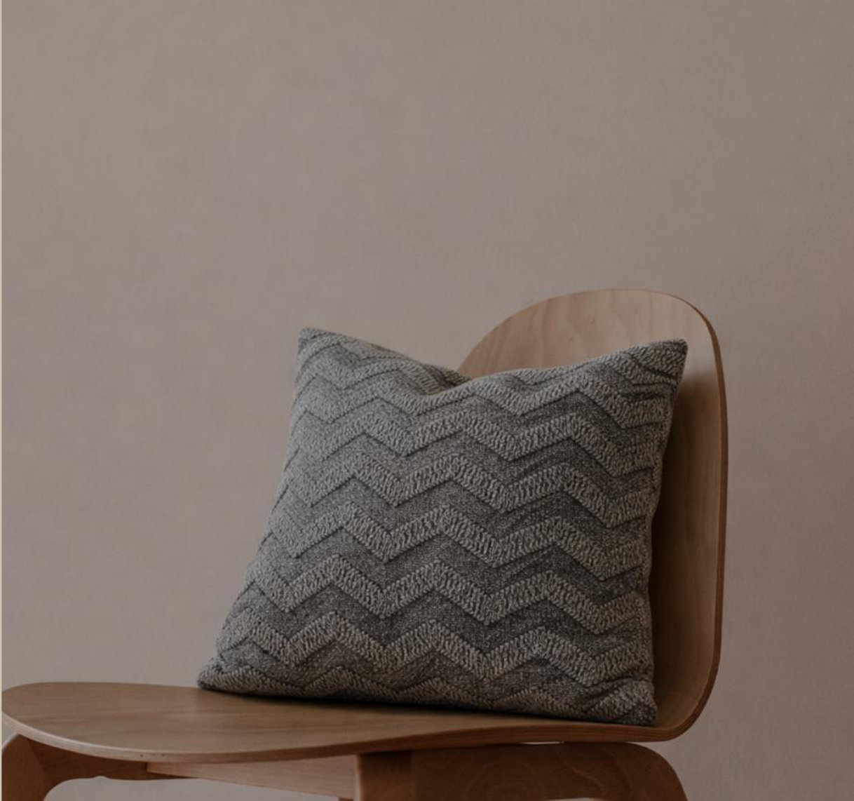 Si Home cushions and throws